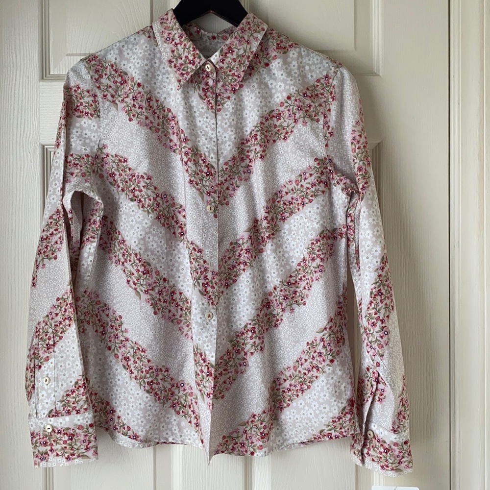 Liz Claiborne Button Down Long Sleeve Pink/Tan/Green/Cream Floral Stripe…